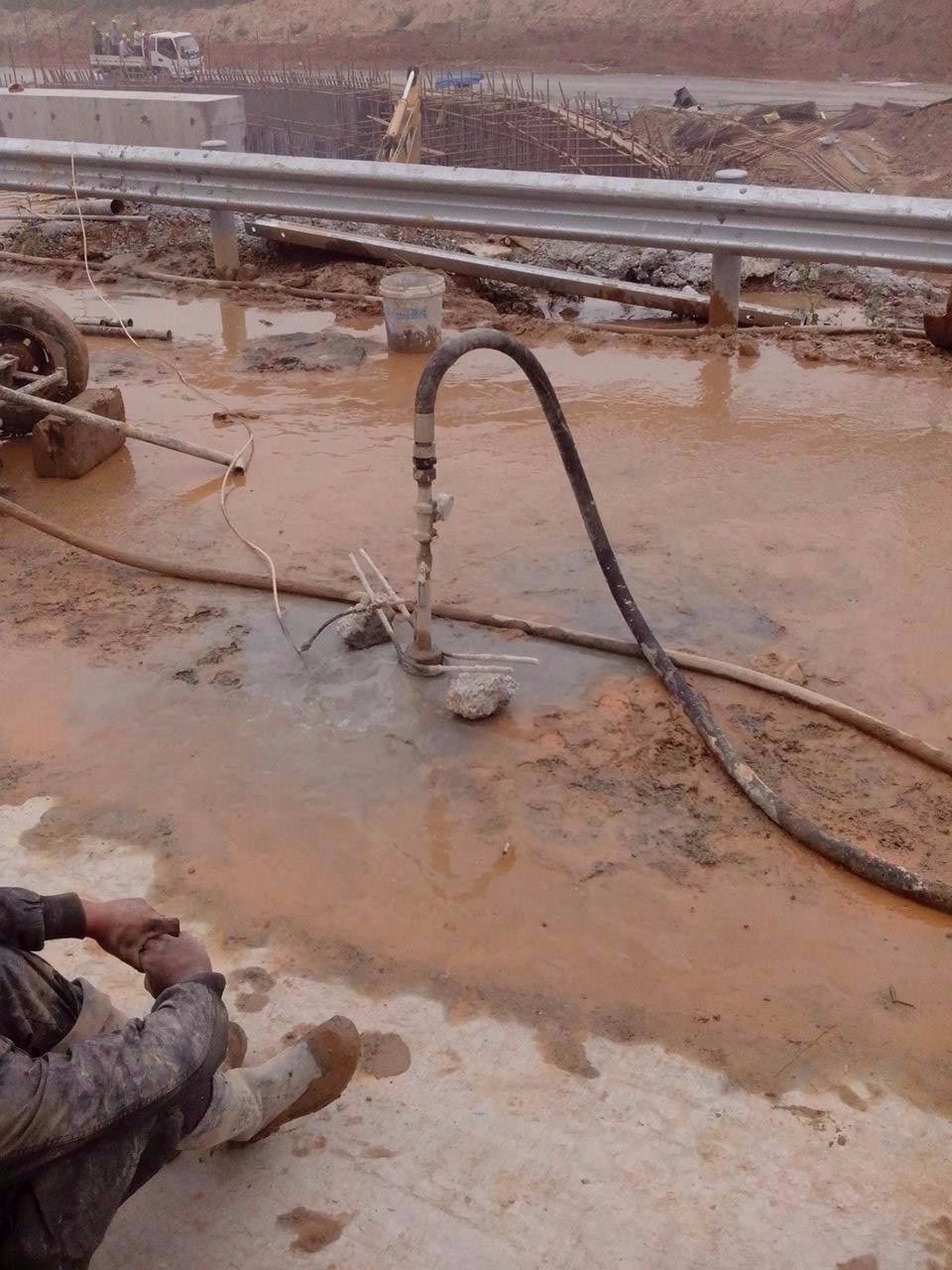 新民路基压密注浆